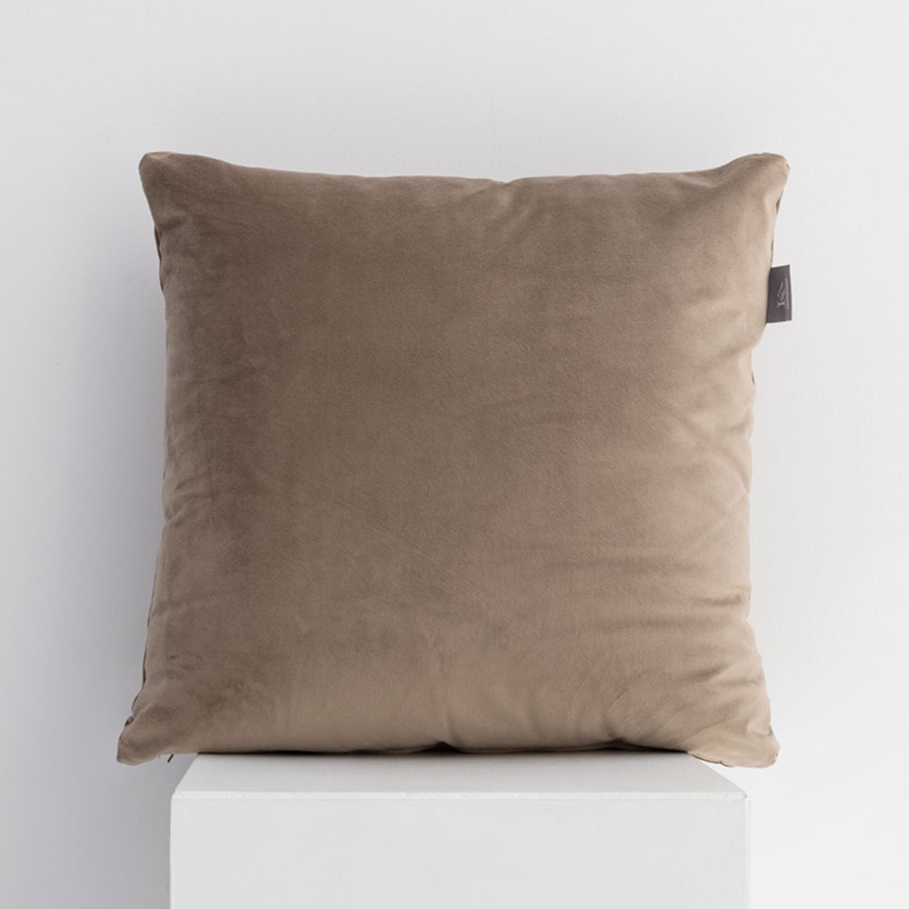Mulliner Velvet cushion cover  - 16