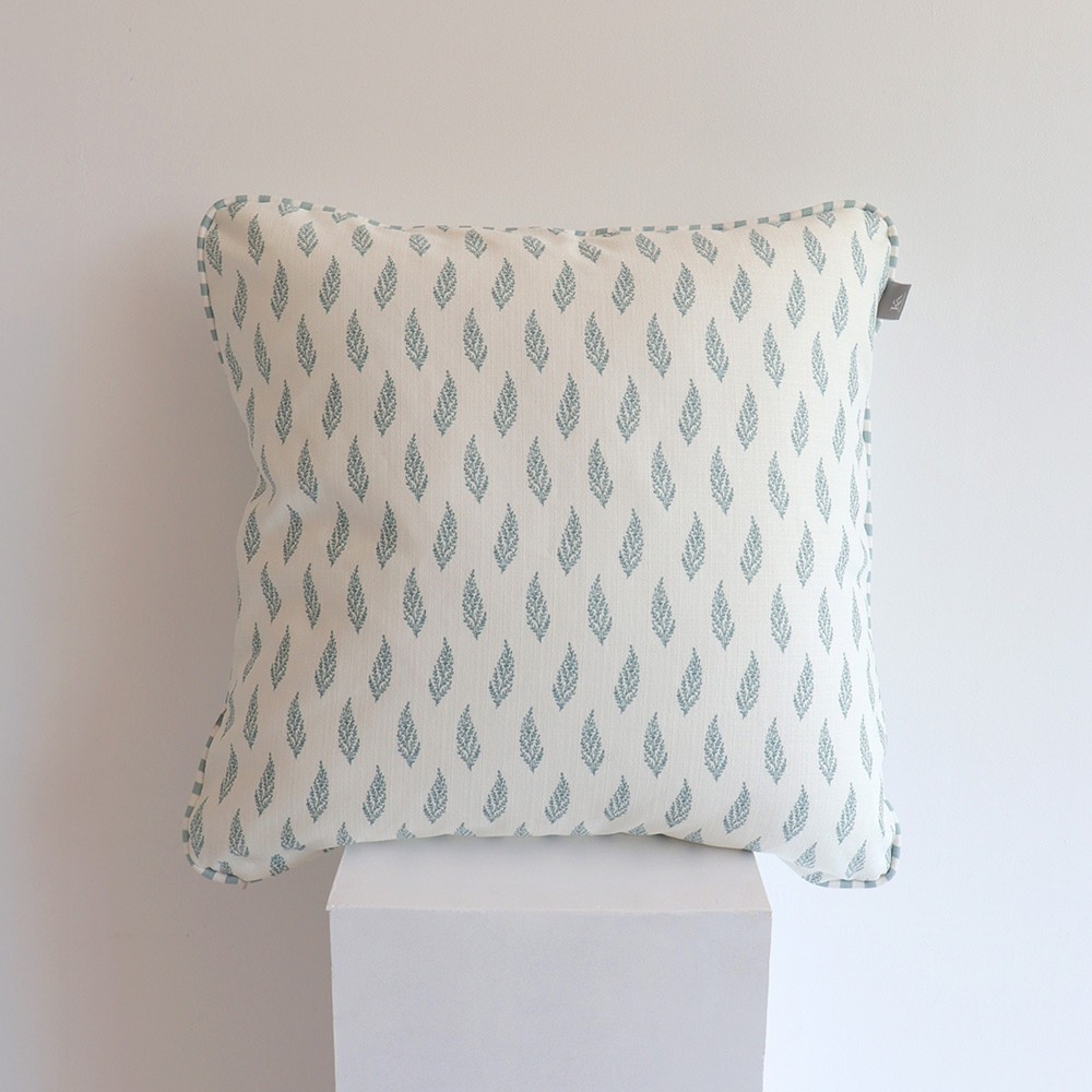 Petit cushion cover with piping  - 7